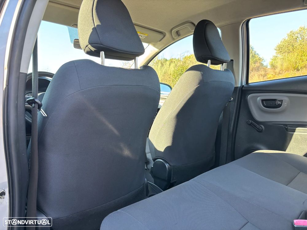 Toyota Yaris 1.4 D-4D ACtive+AC - 24