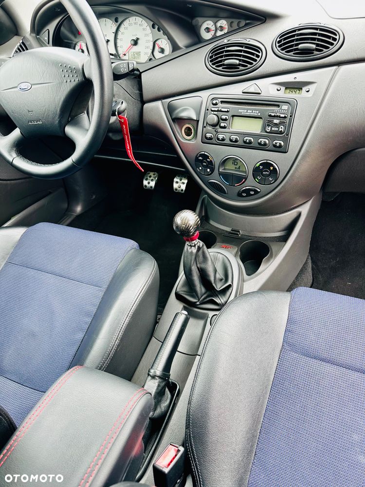 Ford Focus - 12