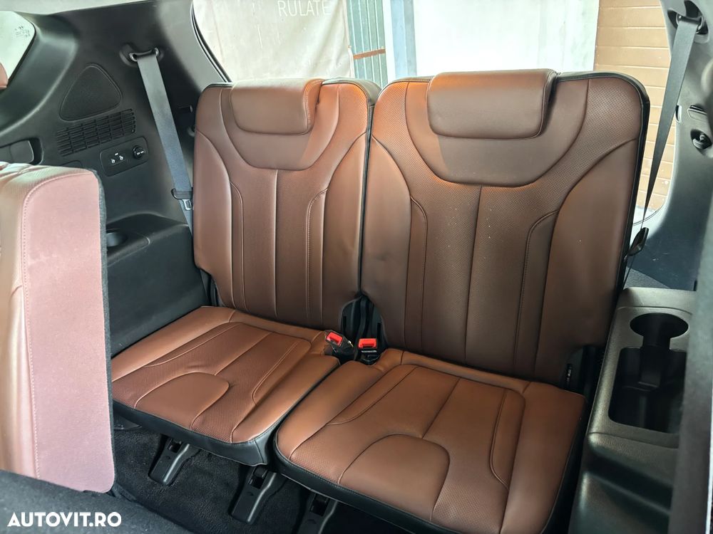 Hyundai Santa Fe 1.6 HEV 4WD SEVEN Signature - 37