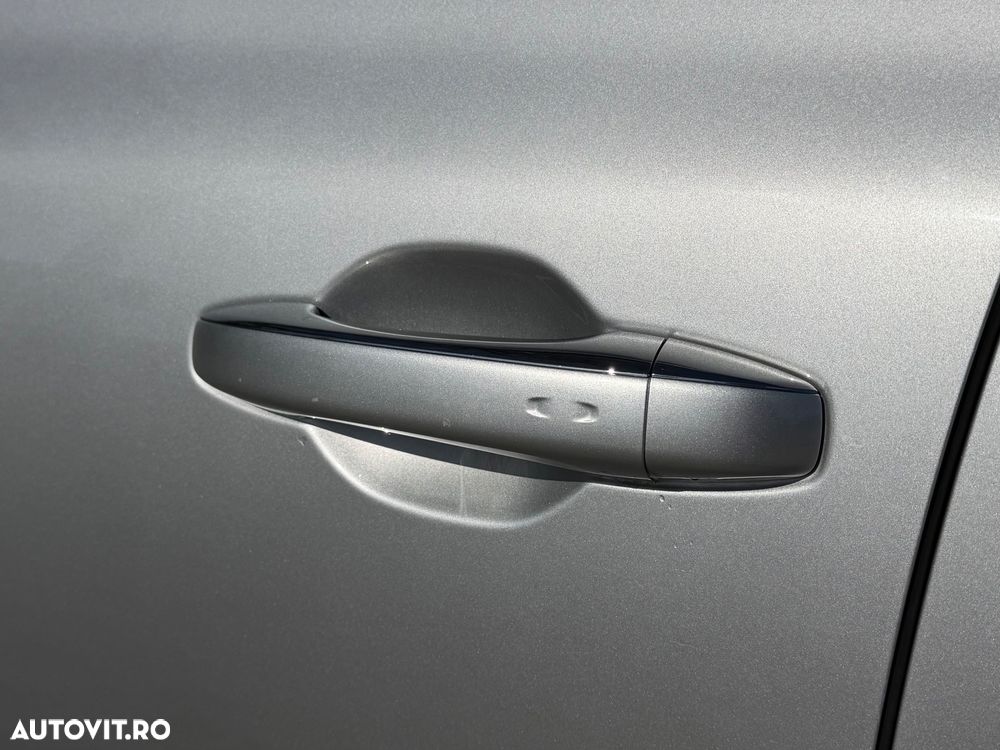 Renault Megane BLUE dCi 115 GT LINE - 31