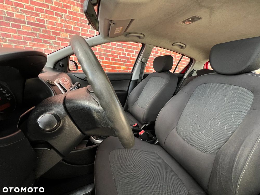 Hyundai i20 - 13