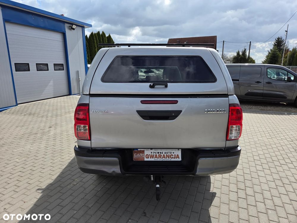 Toyota Hilux 2.4 D-4D Double Cab DLX 4x4 - 5