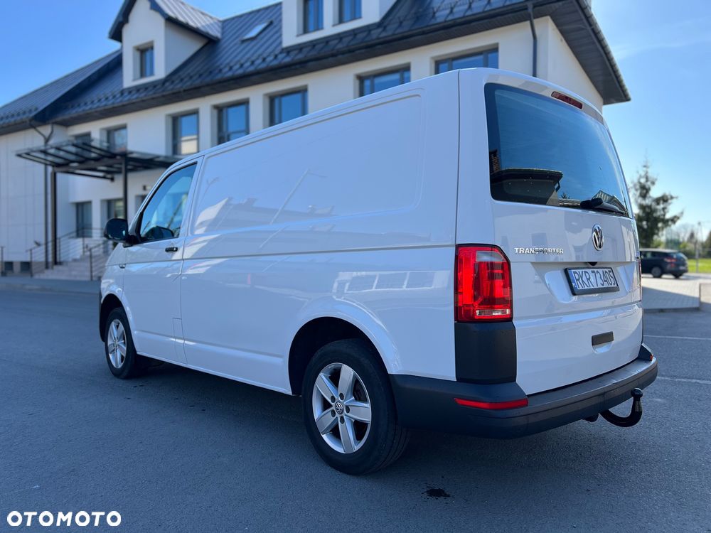 Volkswagen Transporter - 9