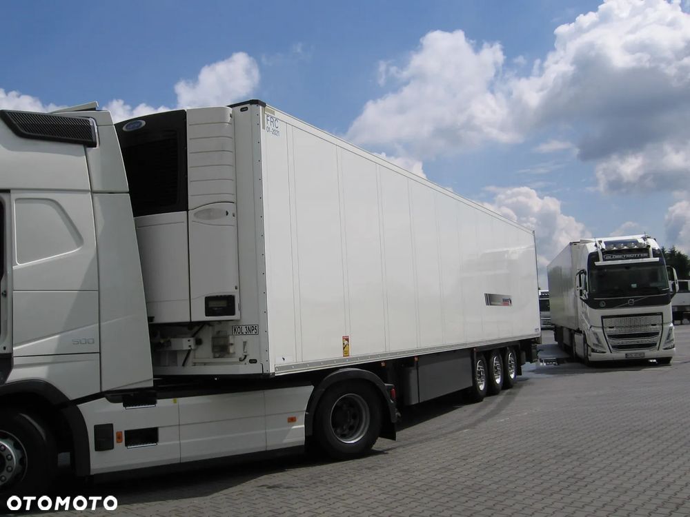Schmitz Cargobull SKO 24 - 1