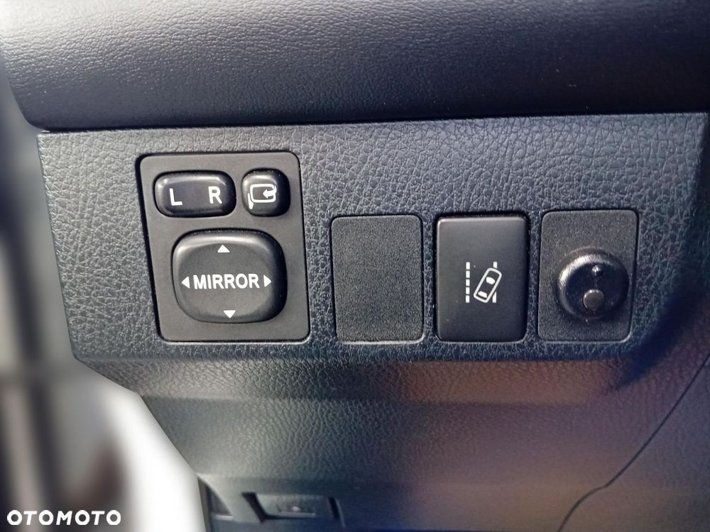 Toyota RAV4 Hybrid Premium 4x2 - 17