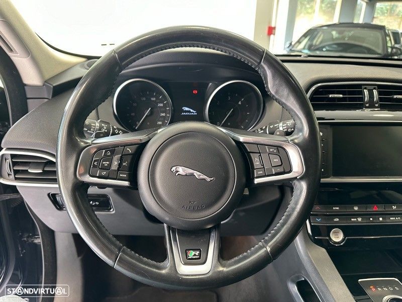 Jaguar F-Pace 20d AWD Aut. R-Sport - 5