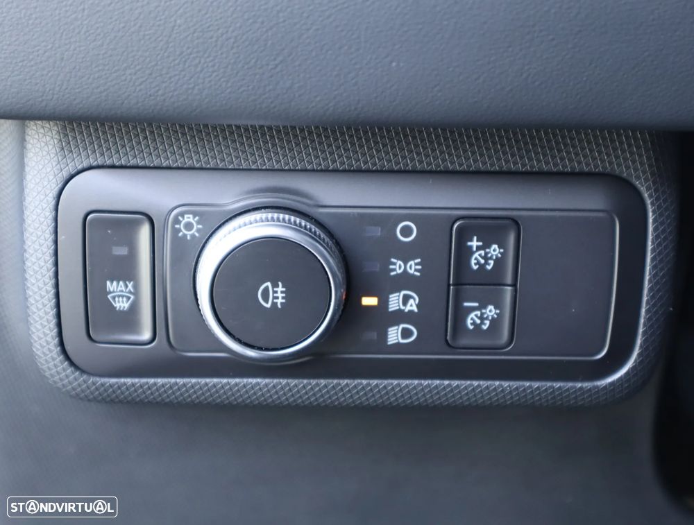 Ford Mustang Mach-E AWD PREMIUM - 32