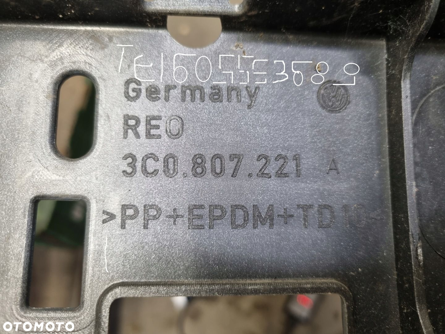 vw passat b6 3c0 04- 10 zderzak przód oryginał - 5