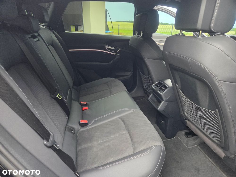 Audi e-tron 55 Quattro S Line - 16