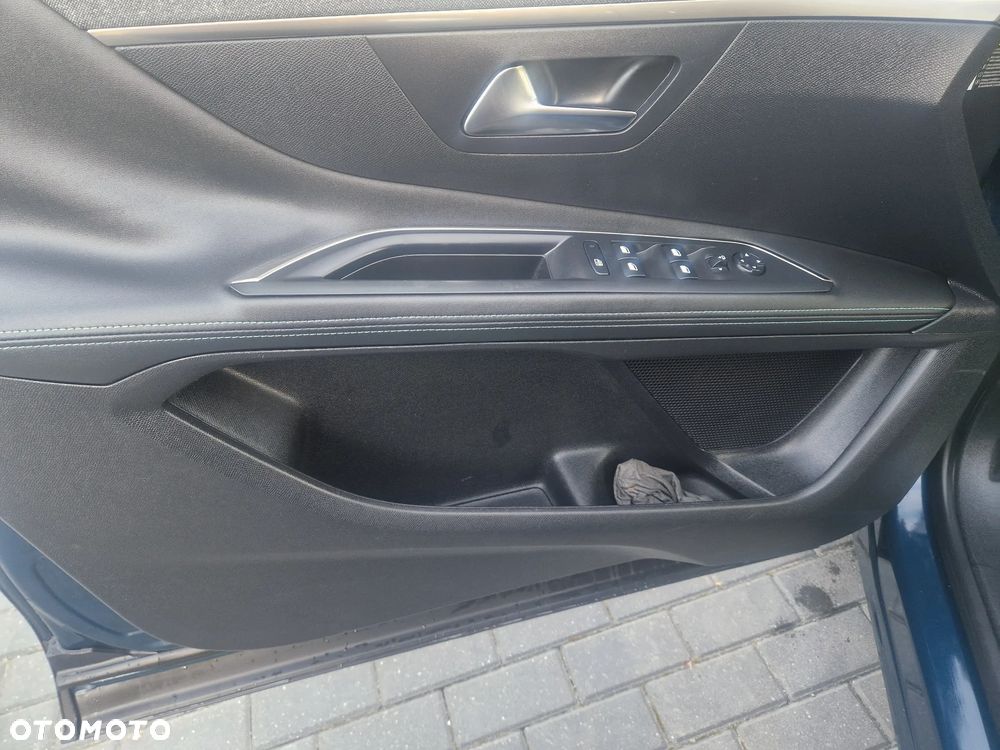 Peugeot 3008 BlueHDi 130 Stop & Start EAT8 Allure Business-Paket - 17