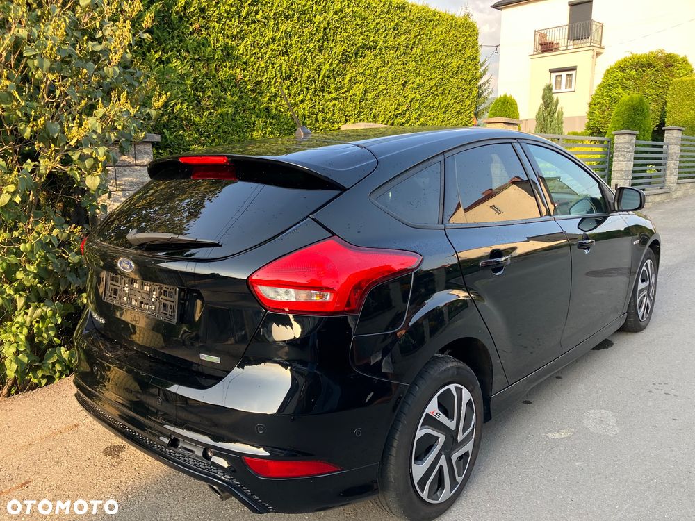 Ford Focus 1.5 EcoBoost ST-Line - 3