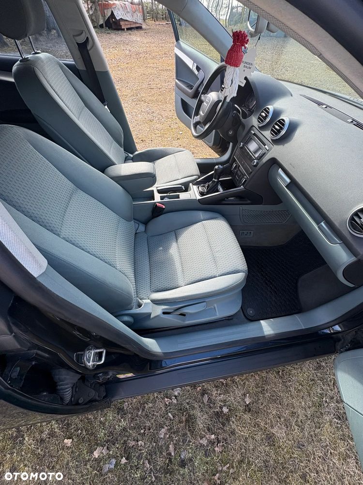 Audi A3 Sportback 1.6 TDI DPF Ambition - 12
