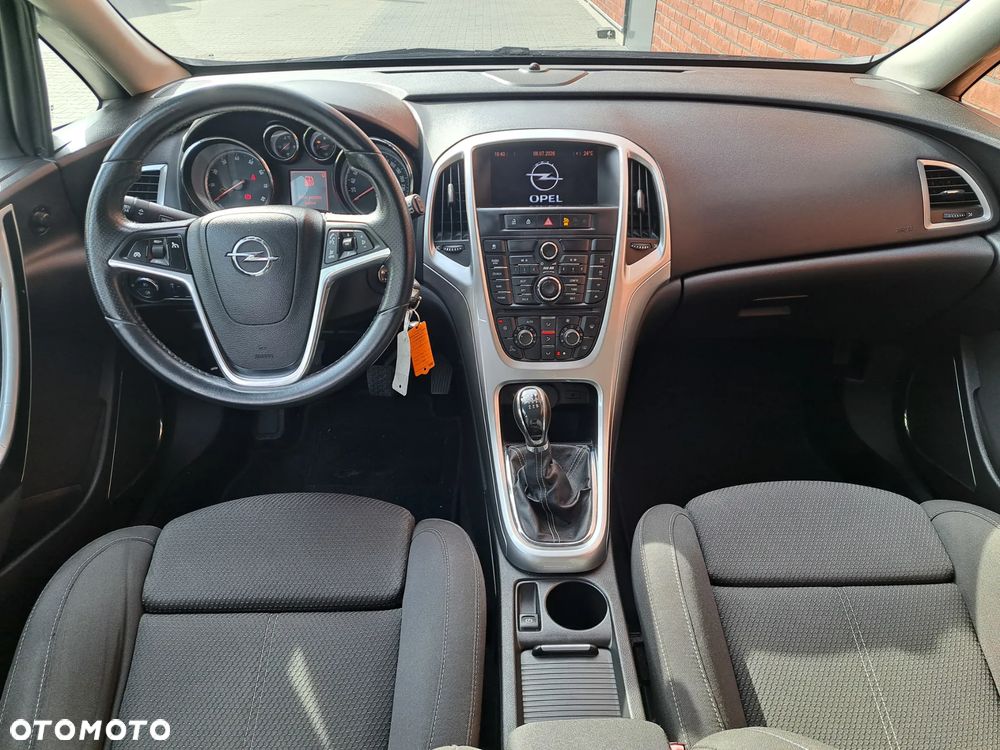 Opel Astra 1.6 Turbo Innovation - 9
