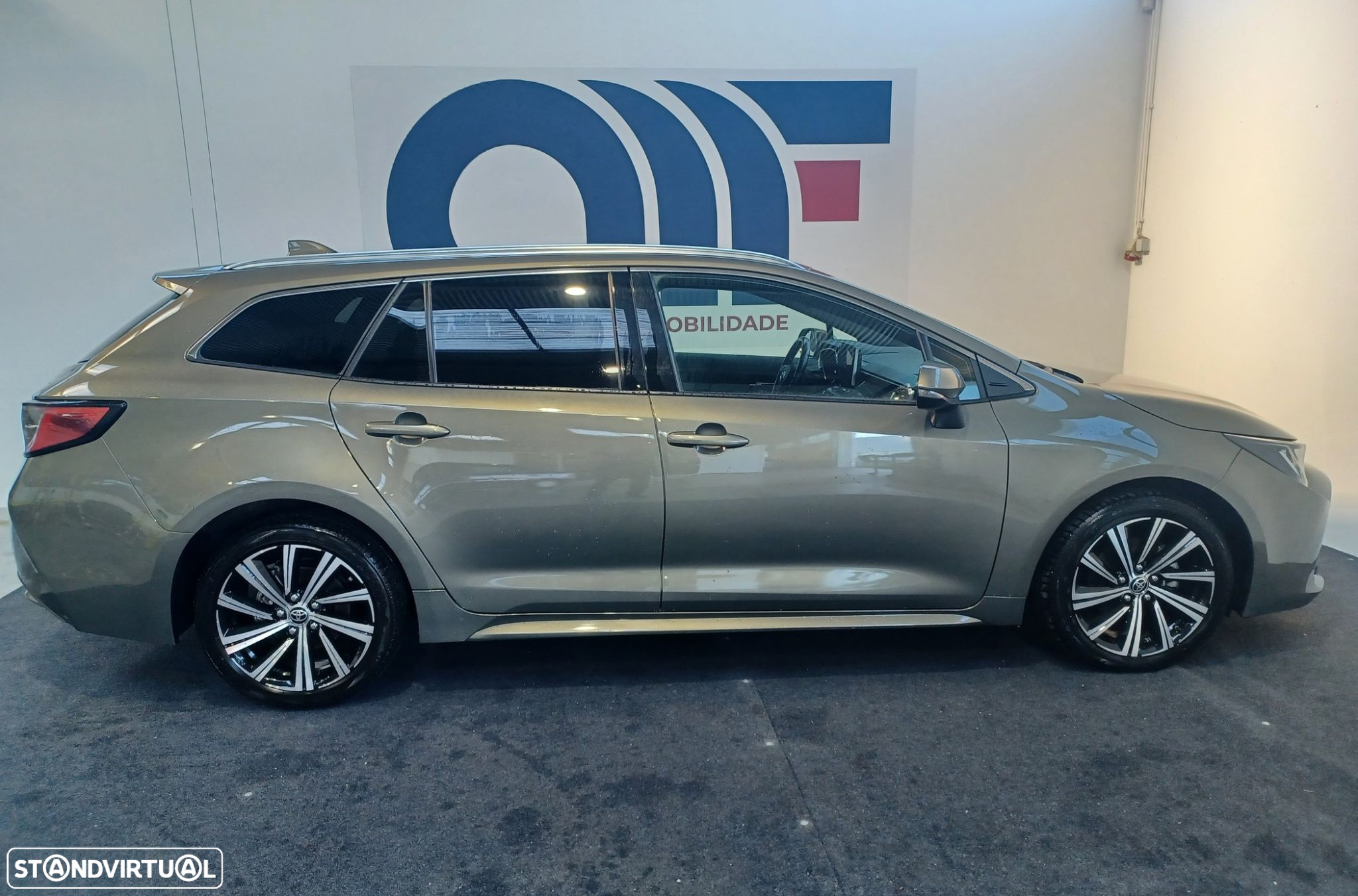 Toyota Corolla Touring Sports 1.8 Hybrid Comfort+P.Sport - 7