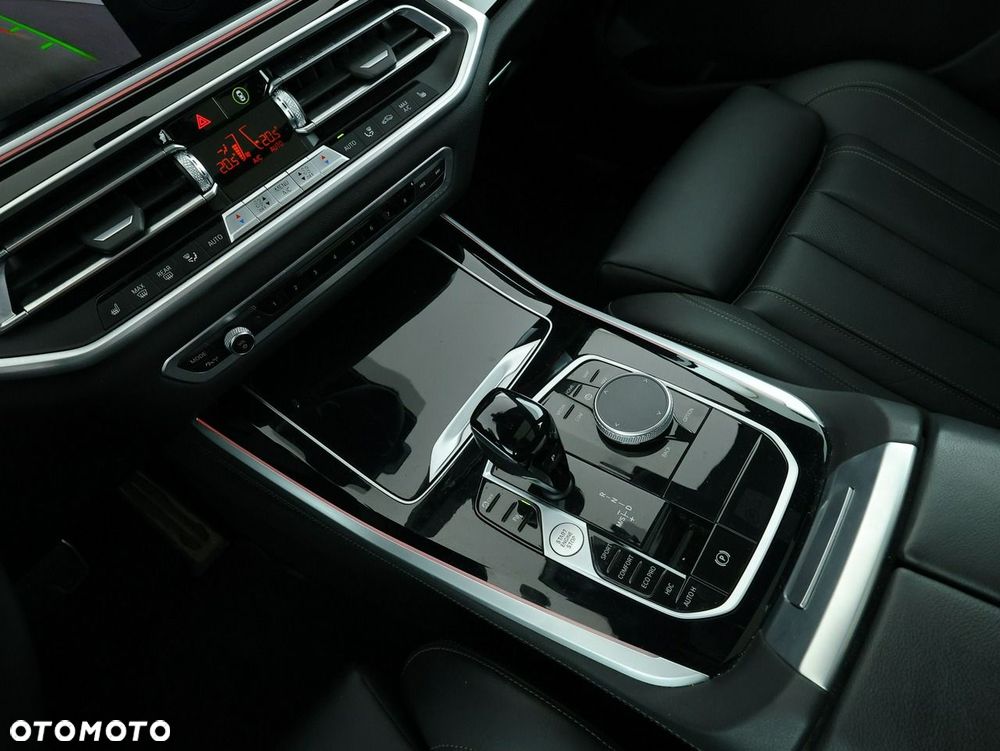 BMW X5 xDrive30d - 29