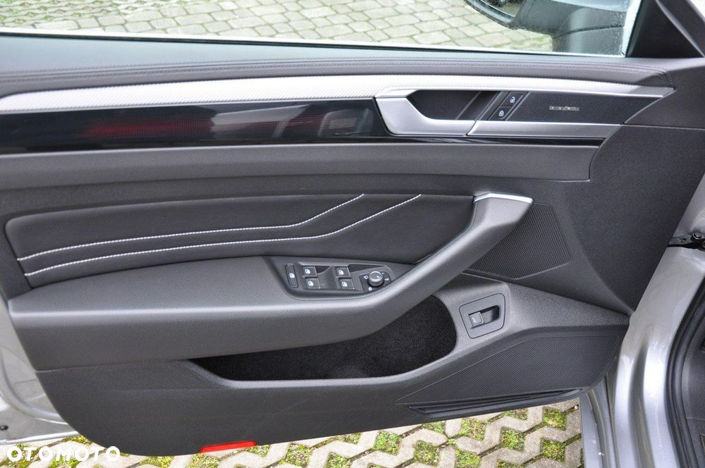 Volkswagen Arteon 2.0 TDI 4Motion R-Line DSG - 12