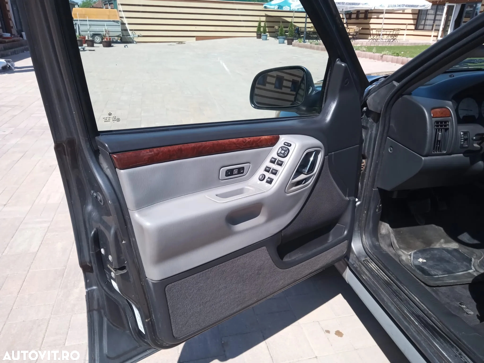 Jeep Grand Cherokee 2.7 CRD Overland - 12