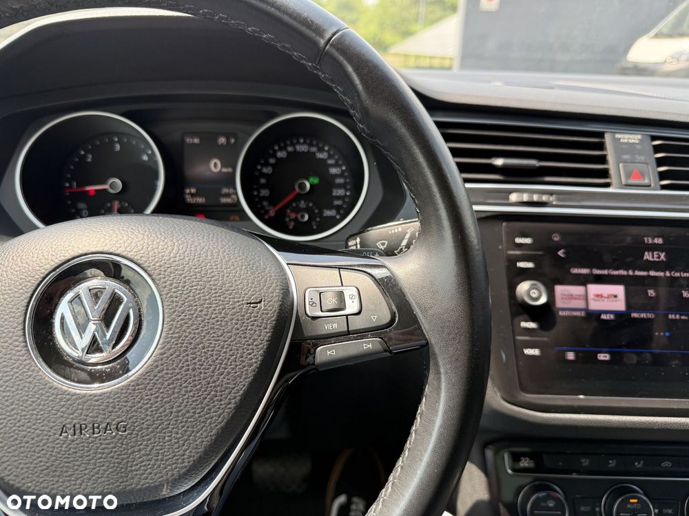 Volkswagen Tiguan - 14