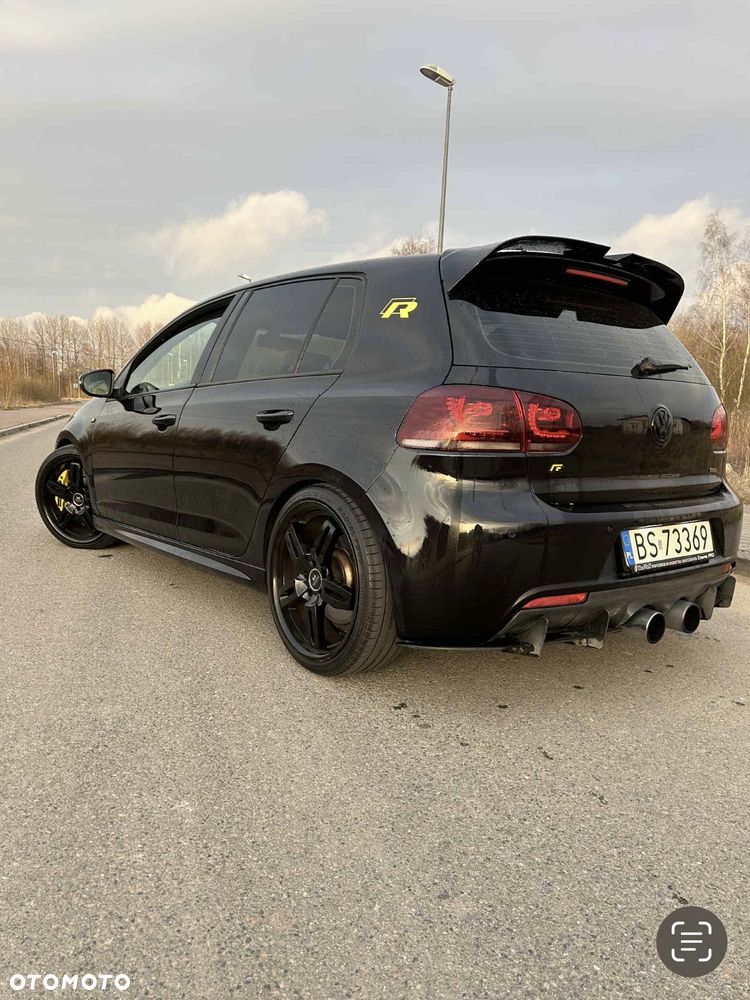 Volkswagen Golf - 6