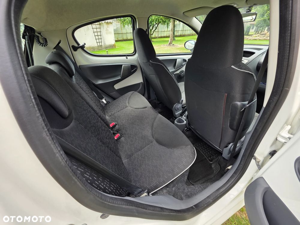 Peugeot 107 1.0 Trendy - 18