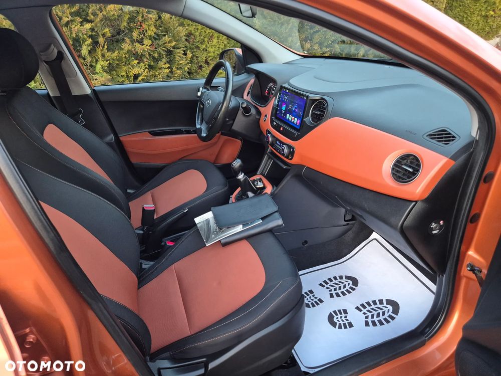 Hyundai i10 1.2 Fifa World Cup Edition - 39