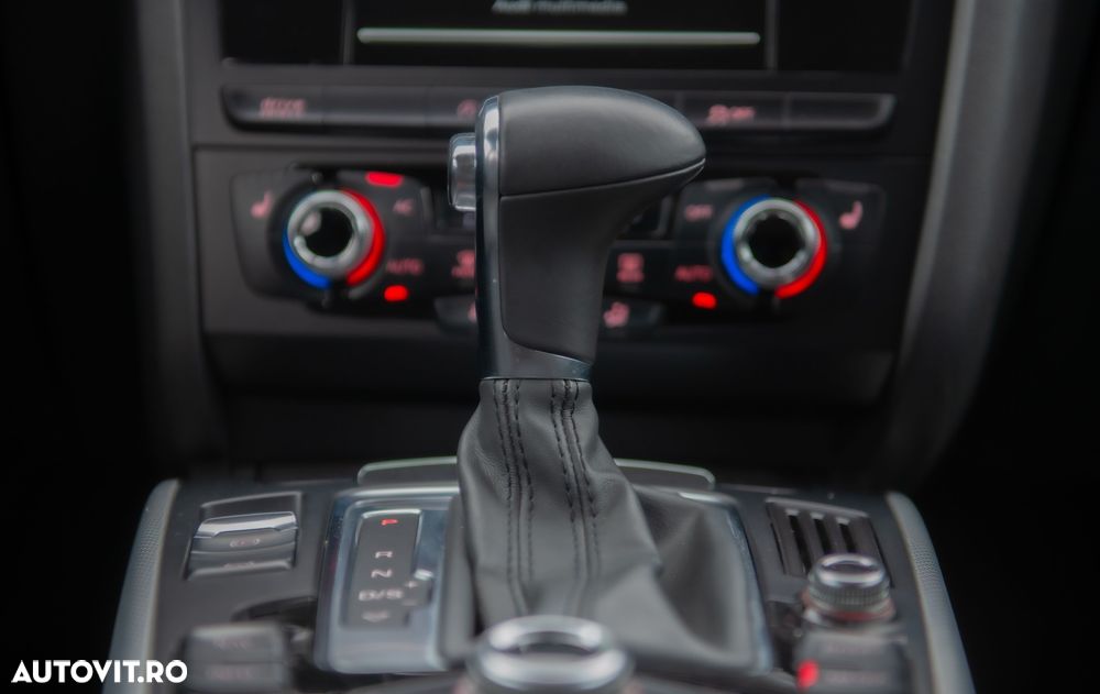 Audi A4 2.0 TDI DPF multitronic Ambition - 15