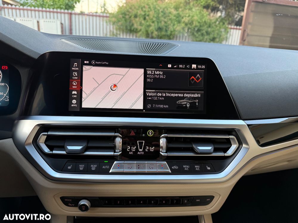 BMW Seria 3 330e xDrive AT PHEV - 24