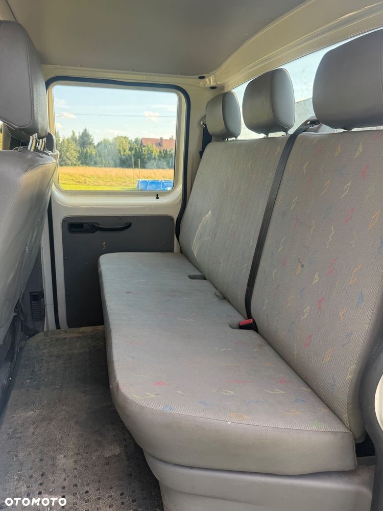 Volkswagen Transporter - 13