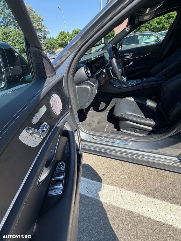 Mercedes-Benz E 300 de 4Matic 9G-TRONIC AMG Line - 19