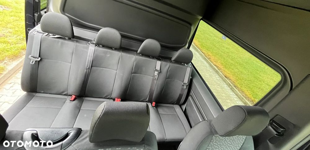 Mercedes-Benz Sprinter - 5