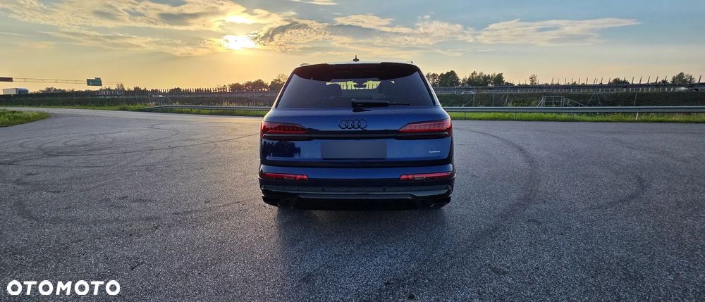 Audi Q7 - 8