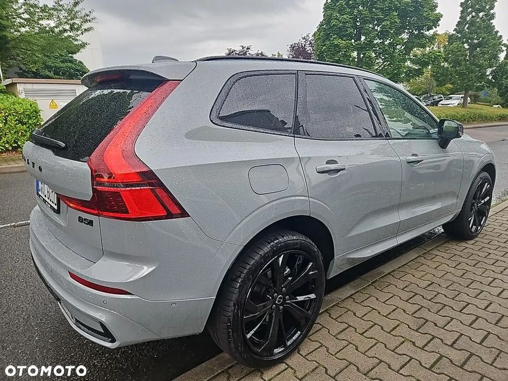 Volvo XC 60 B5 B AWD Ultra Black Edition - 4