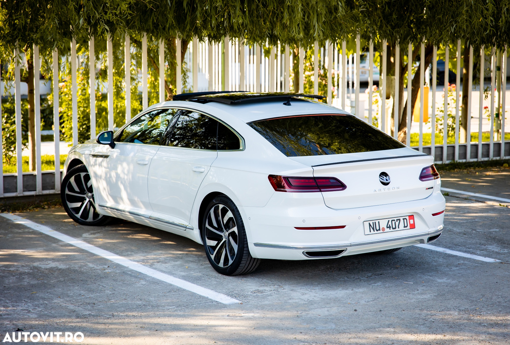 Volkswagen ARTEON 2.0 TDI DSG 4Motion R-Line - 4