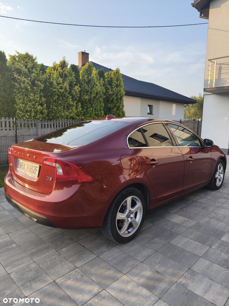 Volvo S60 D3 Momentum - 4