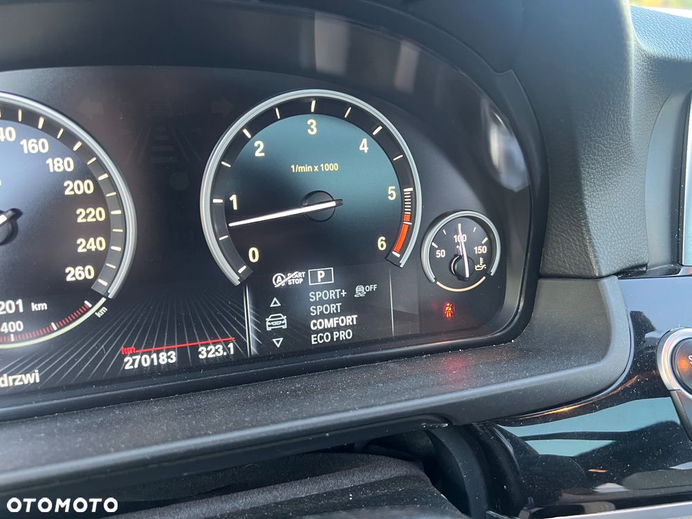 BMW Seria 5 530d xDrive - 18