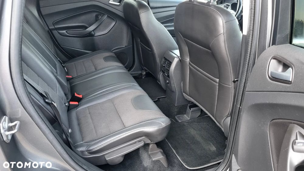 Ford Kuga 2.0 TDCi 4x4 Titanium - 13