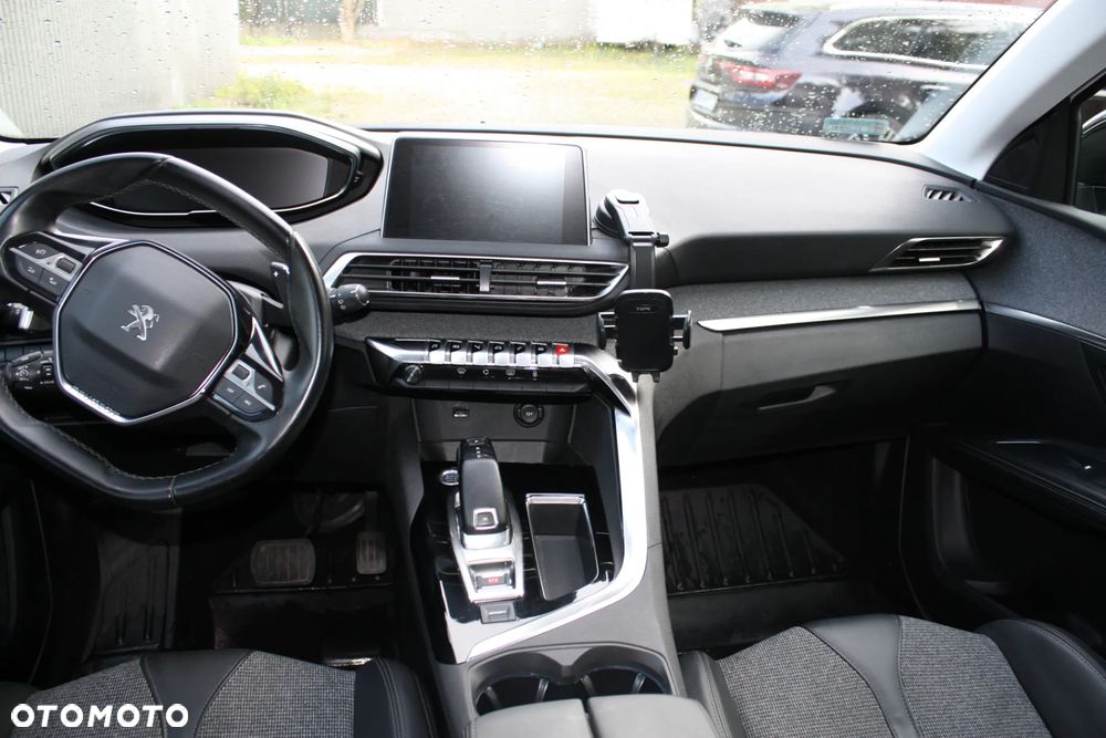 Peugeot 5008 1.5 BlueHDi Allure Pack S&S EAT8 - 11