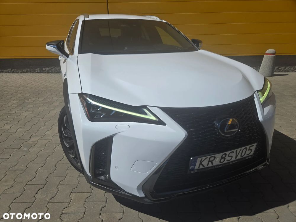 Lexus Ux 2019 photo 2
