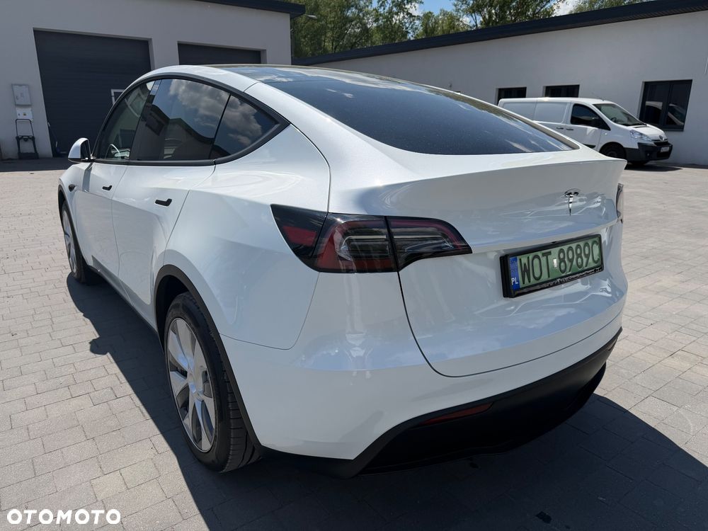 Tesla Model Y Standard - 3