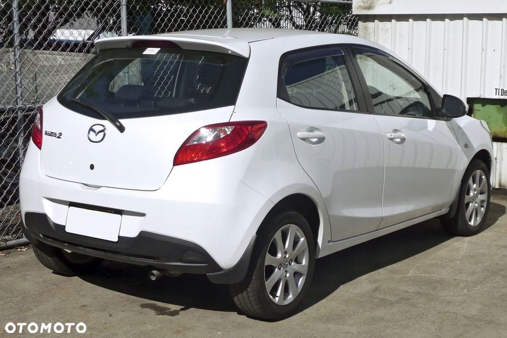 chlapacze dedykowane mazda 2 iii de 2007-2014 komplet - 2
