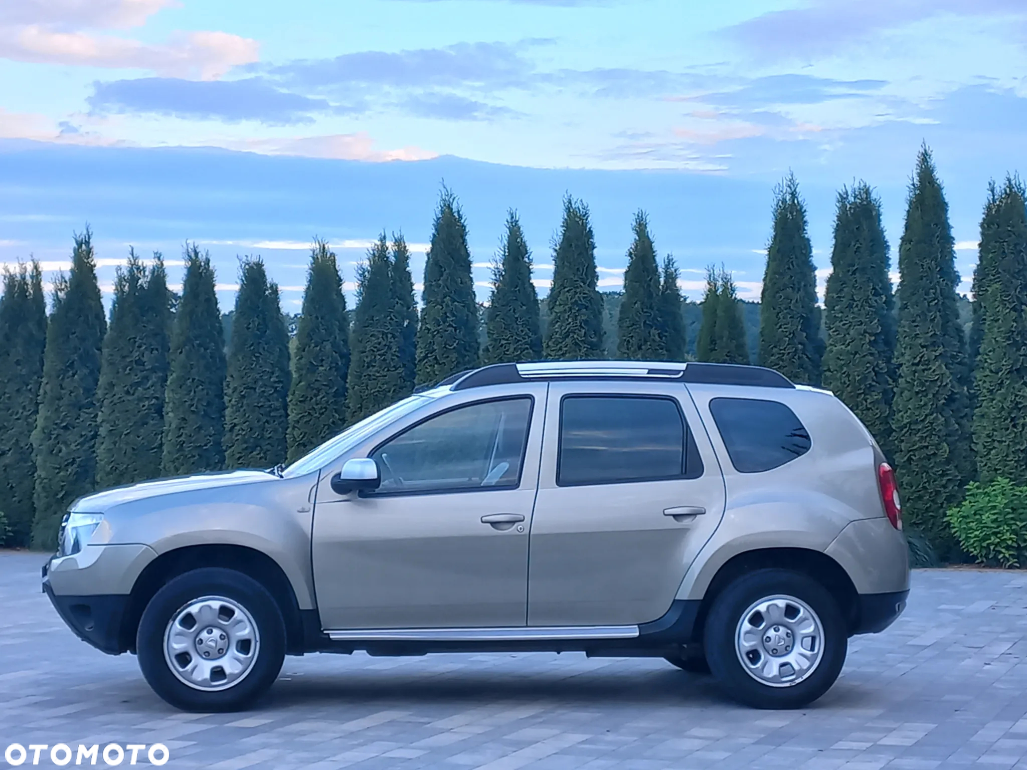 Dacia Duster 1.6 Laureate 4x4 - 14
