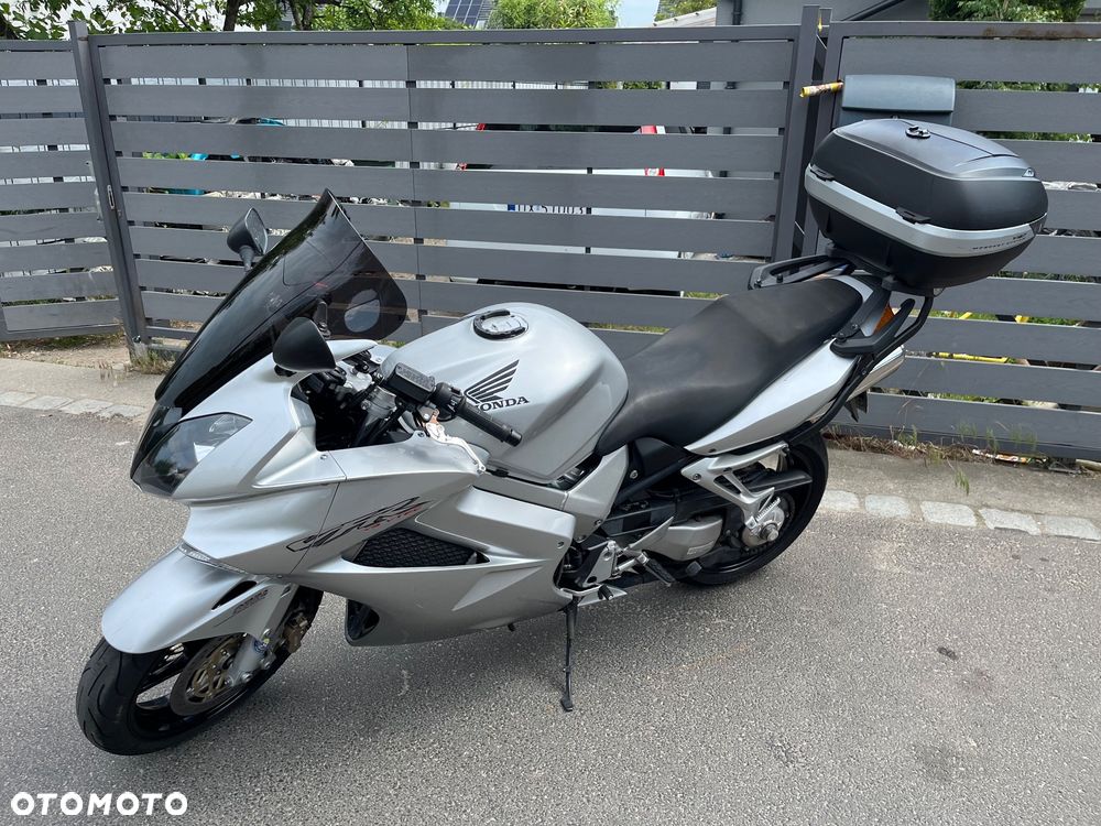 Honda VFR - 10