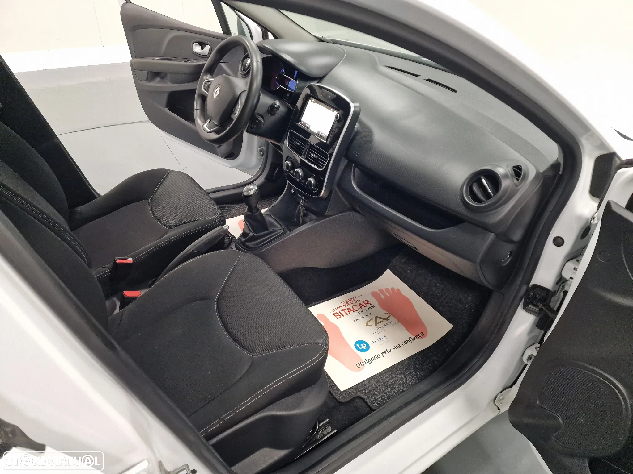 Renault CLIO SOCIETE 1.5 DCI ZEN GPS IVA DEDUTIVEL - 34