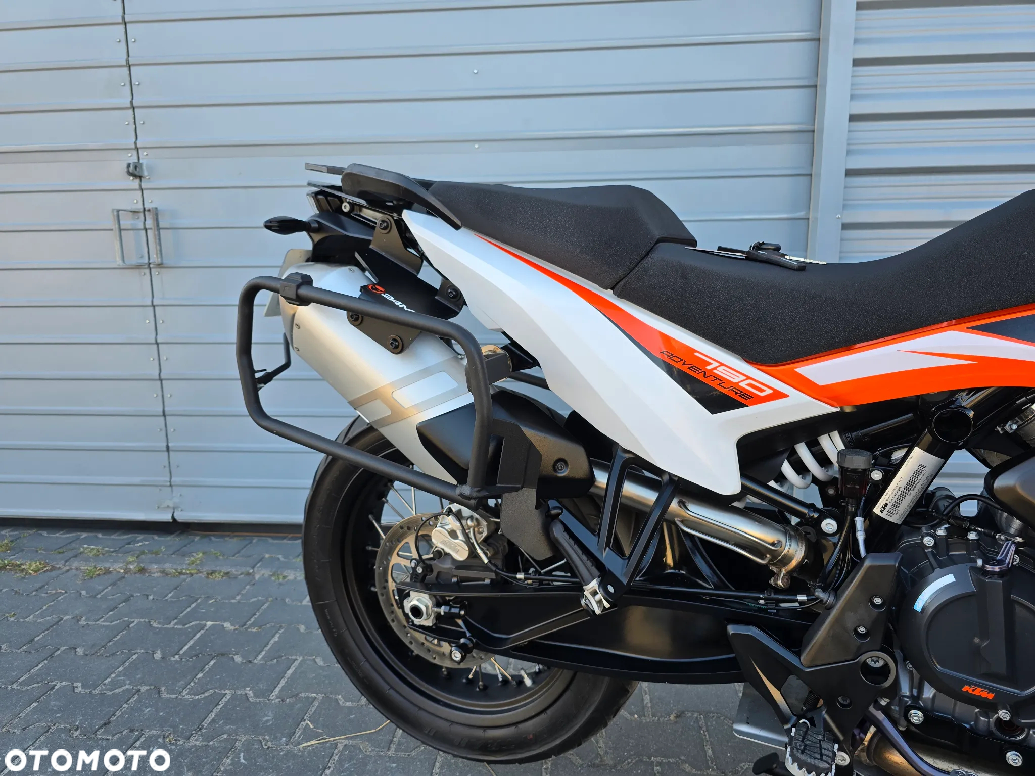 KTM Adventure - 6