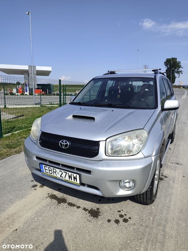 Toyota RAV4 - 1
