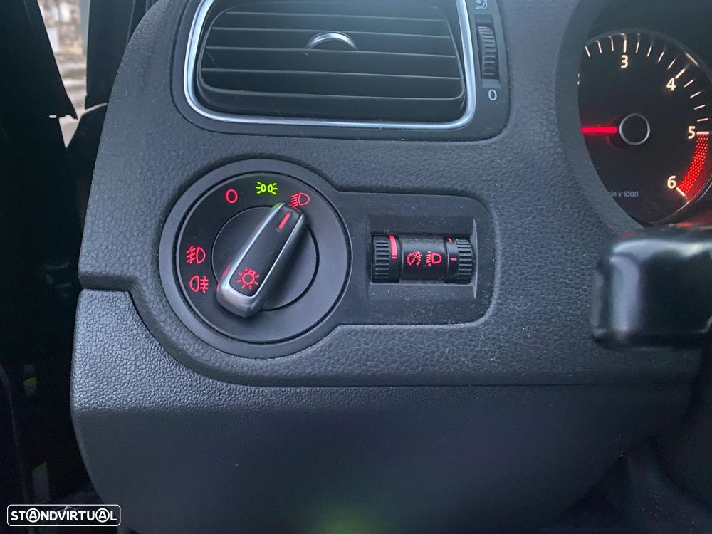 VW Polo 1.6 TDI Confortline BlueMotion - 4