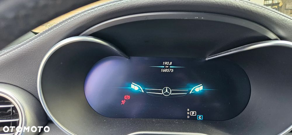 Mercedes-Benz Klasa C 220 d 9G-TRONIC - 12