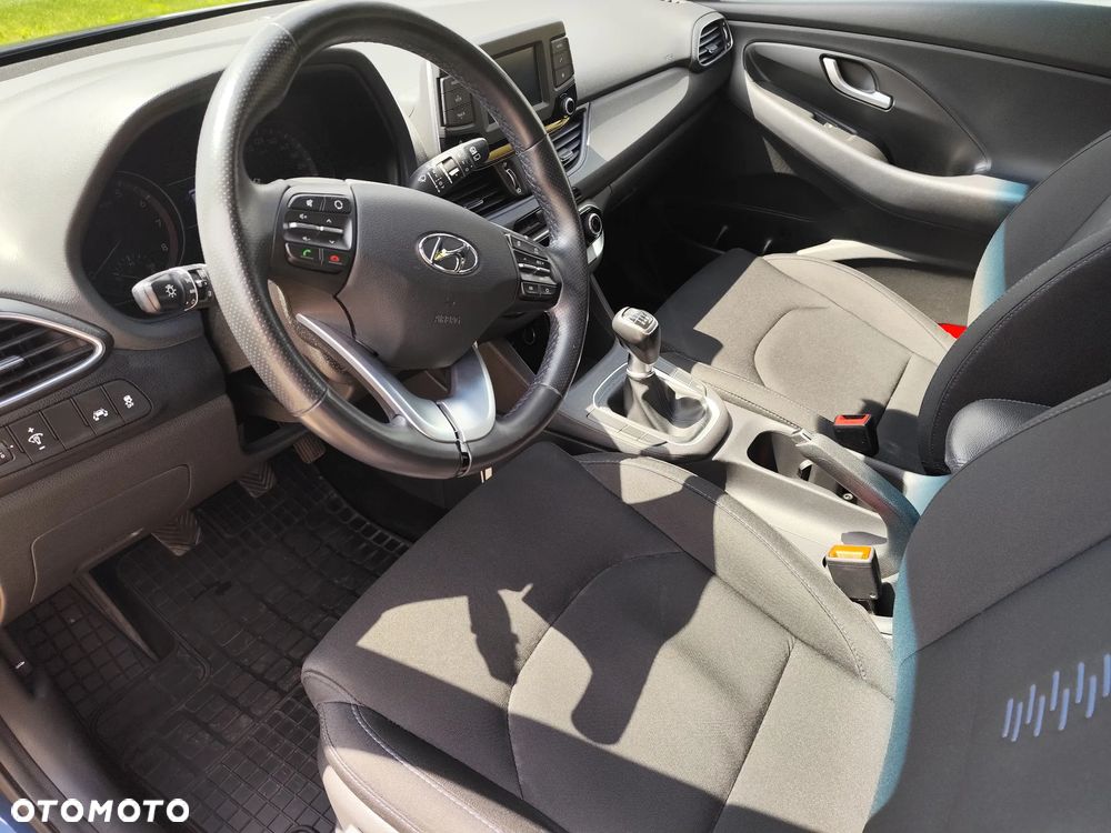Hyundai i30 1.4 GO - 10