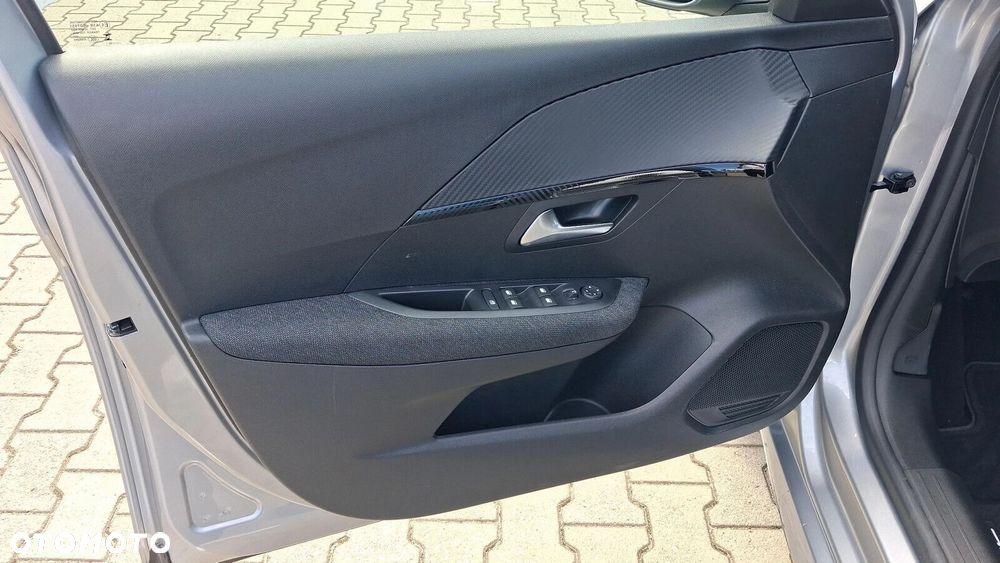 Peugeot 208 1.2 mHEV Edition e-DCS6 - 17