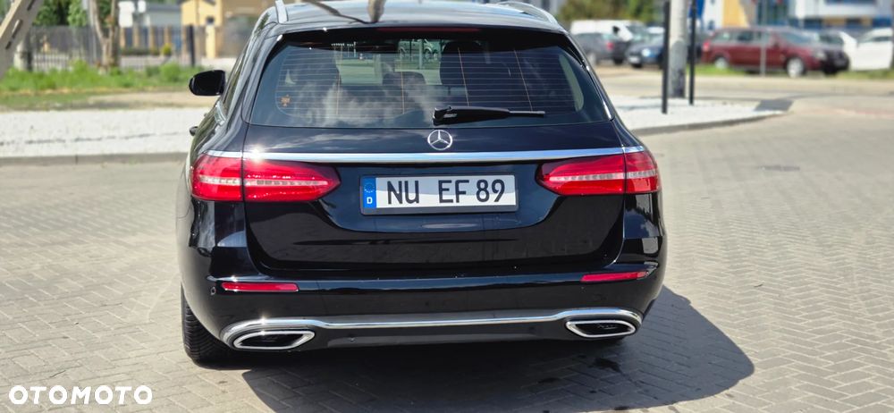 Mercedes-Benz Klasa E 220 d 9G-TRONIC - 14